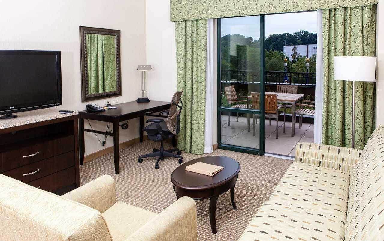 Hilton Garden Inn Shirlington Arlington Exterior foto