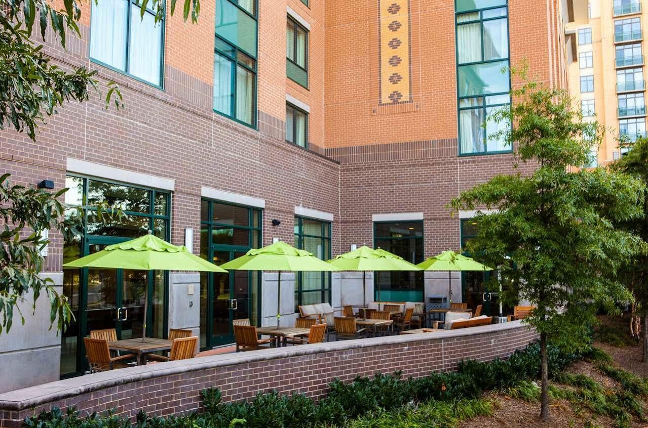 Hilton Garden Inn Shirlington Arlington Exterior foto